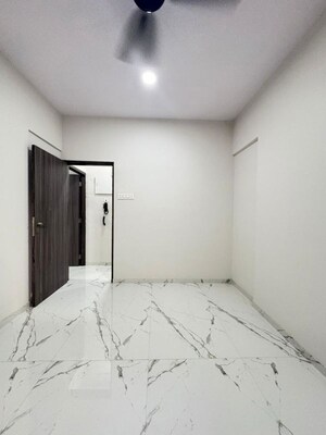 Room in 2 BHK Apartment at Saffron Chs, Borivali West – for Rent