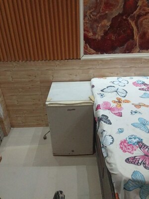 Furnished Amenities in 2 BHK Builder Floor at Jawahar Nagar – for Sale