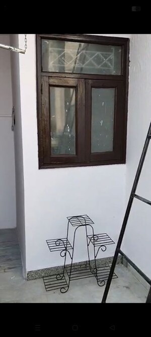 Furnished Amenities in 2 BHK Builder Floor at Mehrauli – for Rent