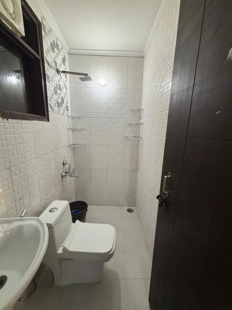Bathroom, mehrauli 1 Bedroom 500 Sq.Ft. Builder Floor In Mehrauli Delhi 10376536