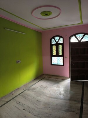 Room in 5 BHK Independent House at RHB Aravali Apartment, Vasundhara Nagar – for Sale