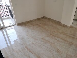 Room in 4 BHK Apartment at Orris Aster Court Premier, Sector 85 – for Rent