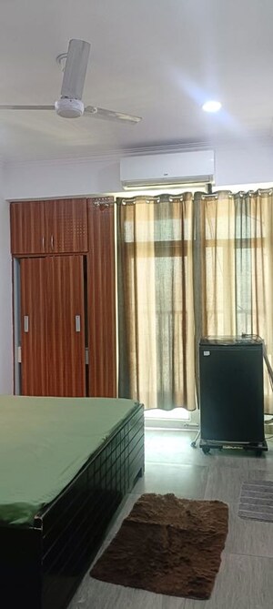 Bedroom in 2 BHK Apartment at Gaur City 6th Avenue, Sector 4 Greater Noida – for Rent