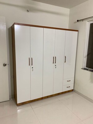 Room in 2 BHK Apartment at Rohan Ananta, Tathawade – for Rent