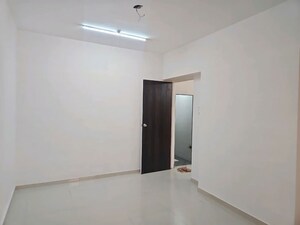 Room in 1 BHK Apartment at Siddharth Residency Chembur, Chembur – for Sale