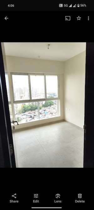 Room in 3 BHK Apartment at Romell Serene, Borivali West – for Rent