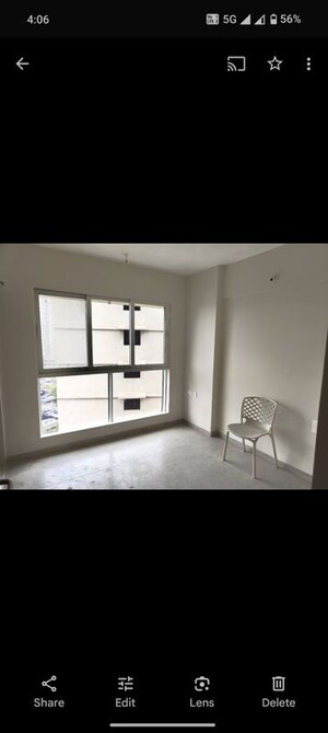 Room in 3 BHK Apartment at Romell Serene, Borivali West – for Rent