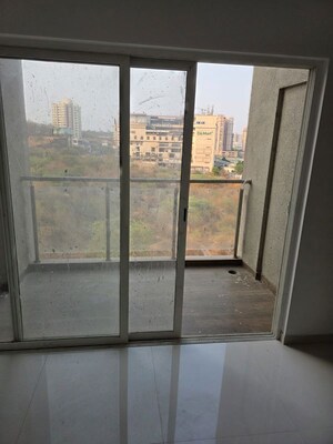 Room in 2 BHK Apartment at Nyati Exuberance 1, Undri – for Rent