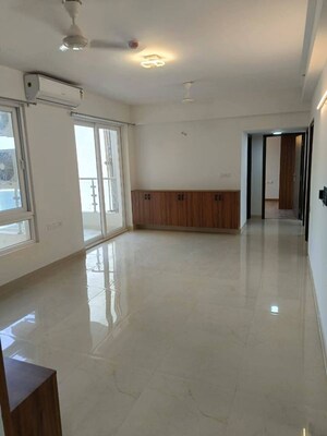 Room in 3 BHK Apartment at Hero Homes Gurgaon, Sector 104 – for Sale