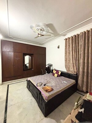 Bedroom in 6+ BHK Villa at New Industrial Township 3 – for Sale