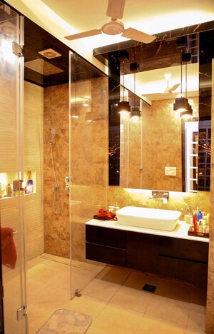 Kitchen in 6+ BHK Villa at New Industrial Township 3 – for Sale
