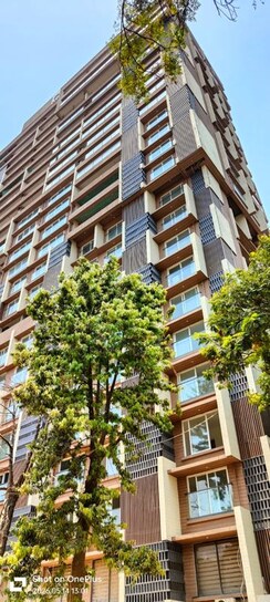 2 BHK Apartment For Sale in Seven Bunglow