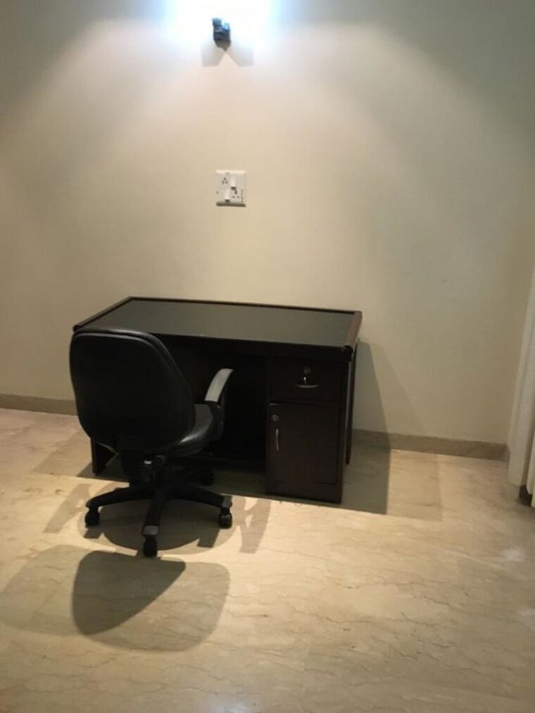 Team Area, defence colony 3 Bedroom 2000 Sq.Ft. Builder Floor In Defence Colony Delhi 10376725