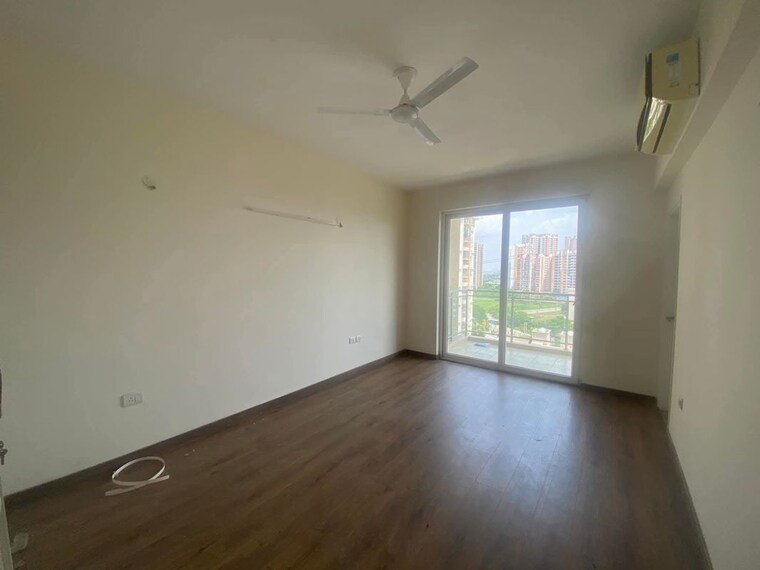 Room, emaar-imperial-gardens 3 Bedroom 2000 Sq.Ft. Apartment In Sector 102 Gurgaon 10376755