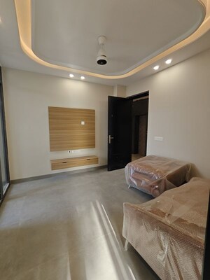 Bedroom in 1 BHK Builder Floor at Ansal Sushant Lok I, Sector 43 – for Rent