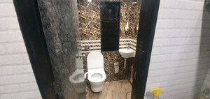 Bathroom in 1 BHK Apartment at Chadha Building, Parel – for Sale