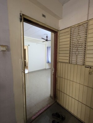 Room in 1 BHK Apartment at Swapnapurti CHS Kharghar, Kharghar – for Rent