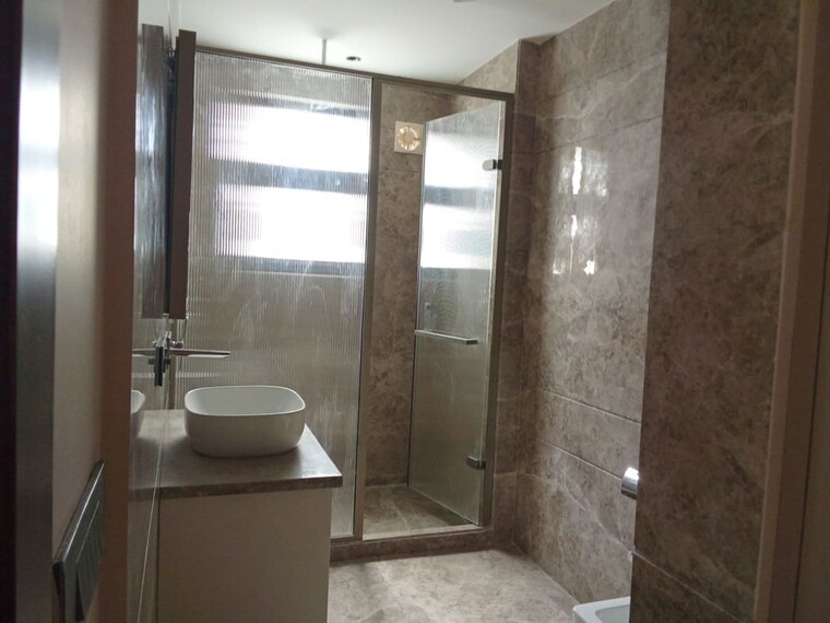 Bathroom, saket 4 Bedroom 2500 Sq.Ft. Builder Floor In Saket Delhi 10376809