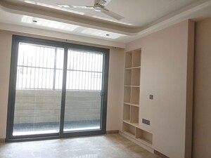 Room in 4 BHK Builder Floor at Saket – for Rent