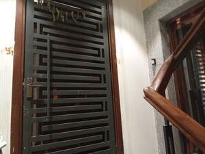 Staircase in 4 BHK Builder Floor at Saket – for Rent