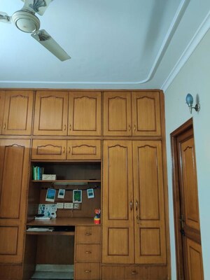 Furnished Amenities in 2 BHK Builder Floor at Kalkaji – for Rent
