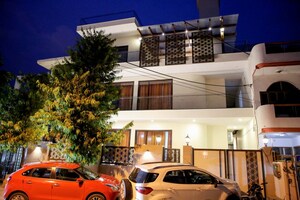 4 BHK Builder Floor For Sale in Sector 28