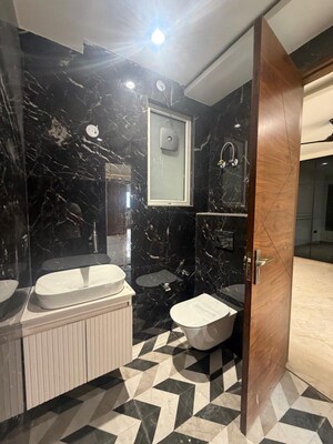 Team Area in 4 BHK Builder Floor at Sector 28 – for Sale