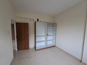 Room in 1 BHK Builder Floor at Hrbr Layout – for Rent