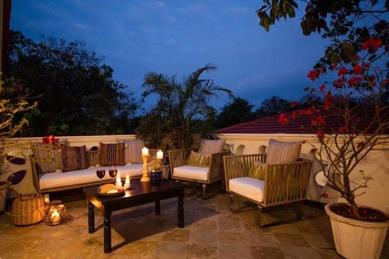  Parking, assagao 3 Bedroom 3500 Sq.Ft. Villa In Assagao Goa 10376822