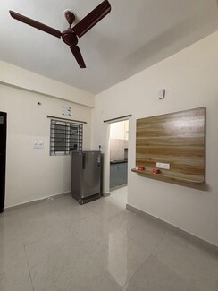 1 BHK Apartment For Rent in SMR Vinay Iconia Phase II
