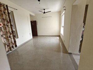 2 BHK Apartment For Rent in Mapsko Paradise, Sector 83