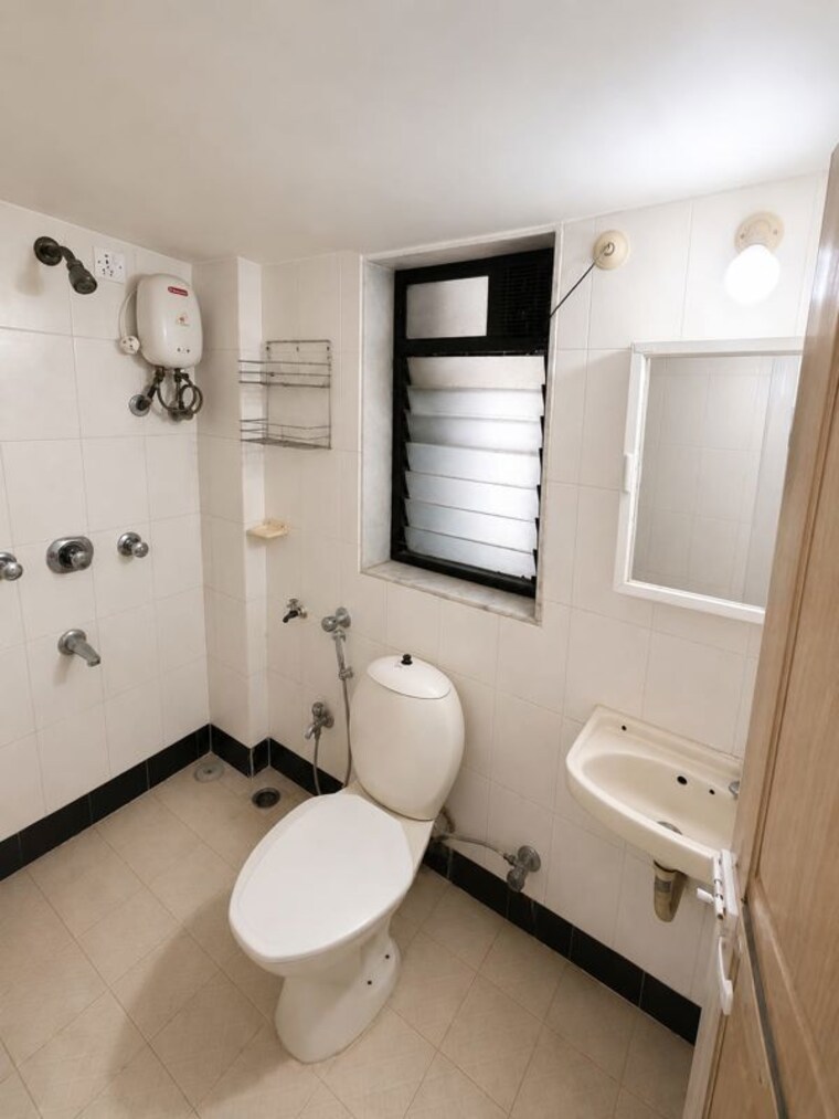 Bathroom, andheri west 2 Bedroom 900 Sq.Ft. Apartment In Andheri West Mumbai 10376865