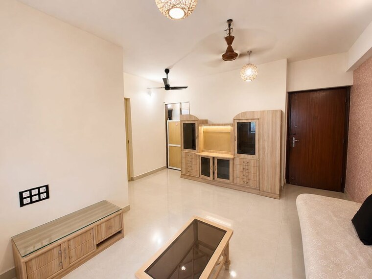 Hall, andheri west 2 Bedroom 900 Sq.Ft. Apartment In Andheri West Mumbai 10376865