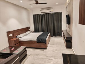 Team Area in Studio Apartment at Gaur City Center, Sector 4 Greater Noida – for Rent