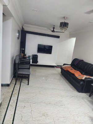 Hall in 3 BHK Apartment at Lokhandwala Complex – for Sale
