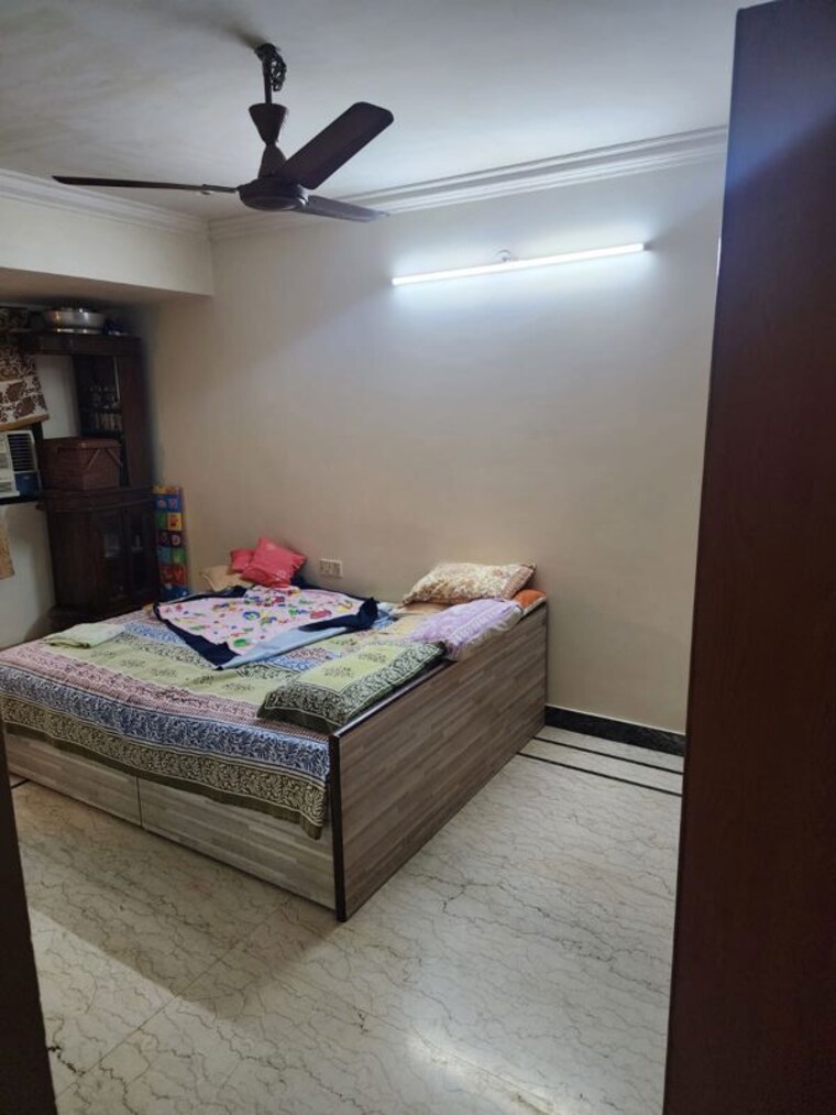 Bedroom, lokhandwala complex 3 Bedroom 1400 Sq.Ft. Apartment In Lokhandwala Complex Mumbai 10376907