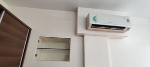Furnished Amenities in 2 BHK Apartment at Manorath CHS Borivali, Borivali West – for Rent