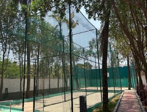 Swimming Pool in 2 BHK Apartment at Satwi Thavil, Panathur – for Rent