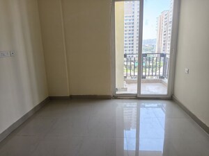 2 BHK Apartment For Rent in Sikka Karnam Greens, Sector 143b