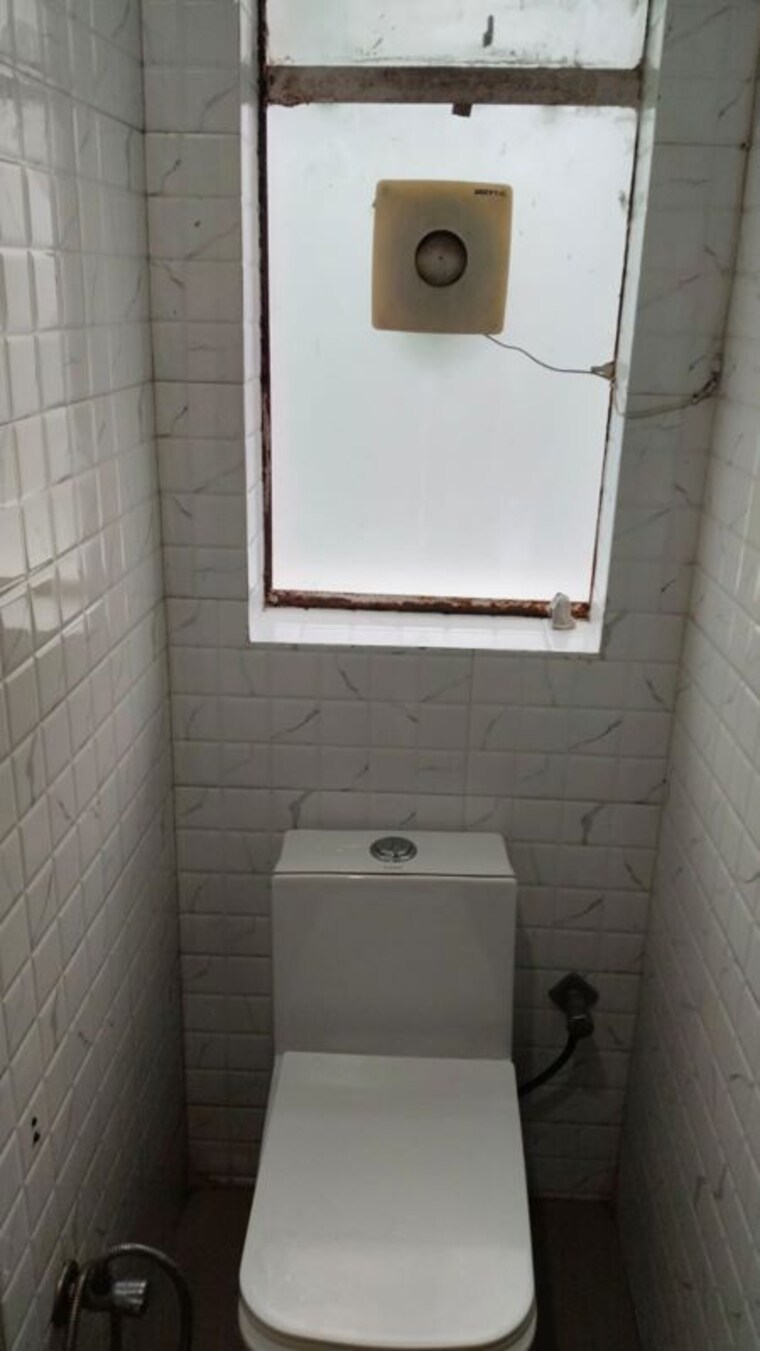 Bathroom, iffco-tower 1 RK 430 Sq.Ft. Apartment In Sector 29 Gurgaon 10376941