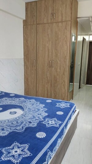 Bedroom in 1 RK Apartment at IFFCO Tower, Sector 29 – for Rent