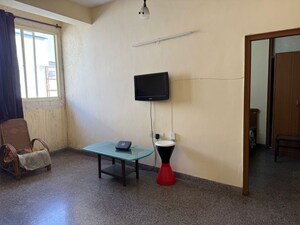 Living Room in 1 RK Builder Floor at Sector 31 – for Rent