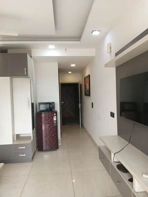 Building Lobby in 1 RK Builder Floor at Sector 41 – for Rent