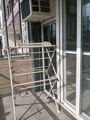 Balcony in 1 RK Builder Floor at Sector 41 – for Rent