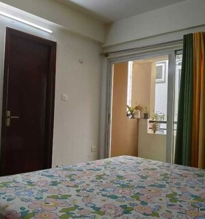 Room in 2 BHK Apartment at Pavani Sarovar, Whitefield – for Rent
