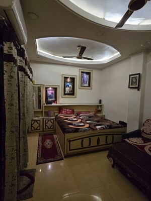 Bedroom in 4 BHK Builder Floor at Rajendra Nagar Sector 3 – for Sale