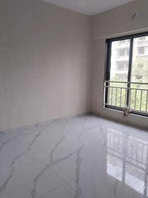 Room in 1.5 BHK Apartment at Dadar West – for Rent