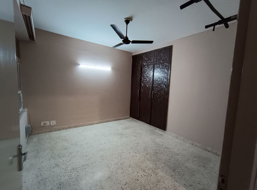 2 BHK Apartment For Rent in Eros Sterling Apartments