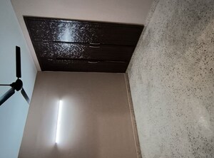 Room in 2 BHK Apartment at Eros Sterling Apartments, Charmwood Village – for Rent
