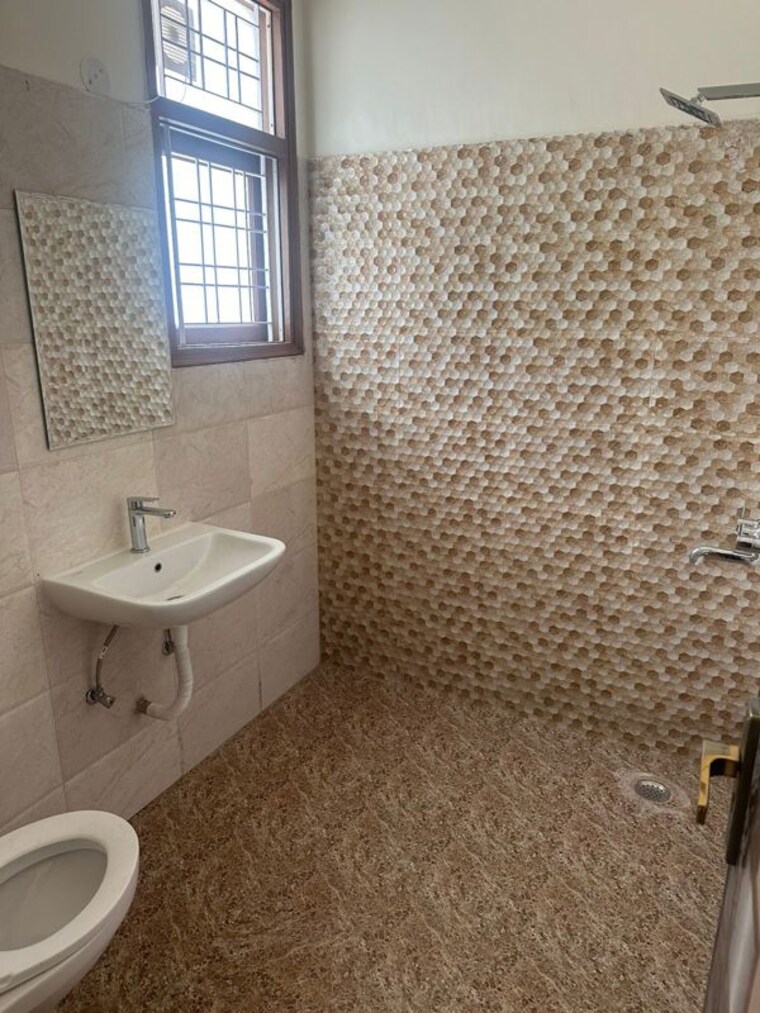 Bathroom, ansal-api-esencia 2 Bedroom 1400 Sq.Ft. Builder Floor In Sector 67 Gurgaon 10377019